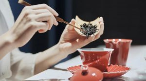 小罐茶品牌走下高价神坛，营销大佬杜国楹为何“妥协”？