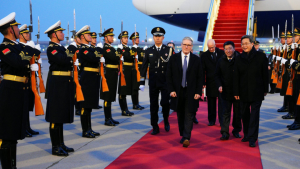 英国首相斯塔默访华：时隔八年的合作之约
