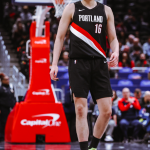 中国篮球新惊喜！杨瀚森入选NBA新秀全明星，争议声中藏着多少期待？