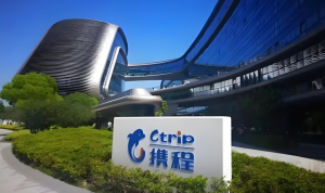 表面赚翻，实则危机四伏！携程财报亮眼却迎创始元...